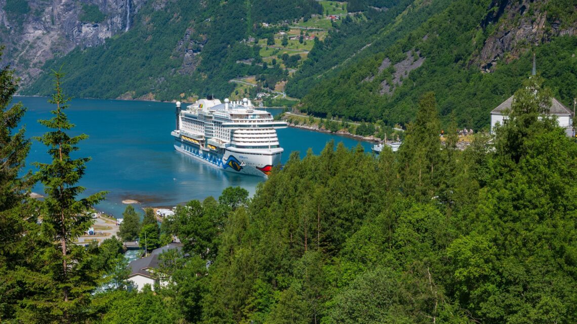 In Norway, Are ‘Coolcations’ Taking a Toll?